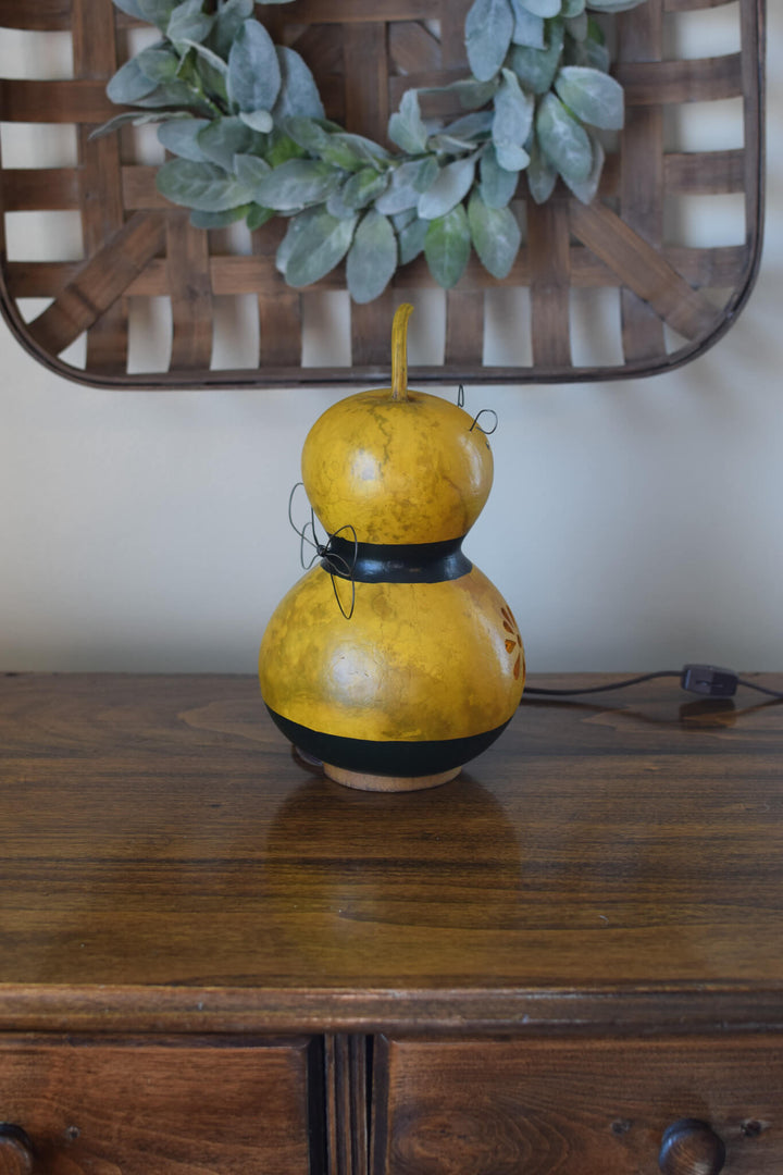 Bumble Bee Gourd - Side of design