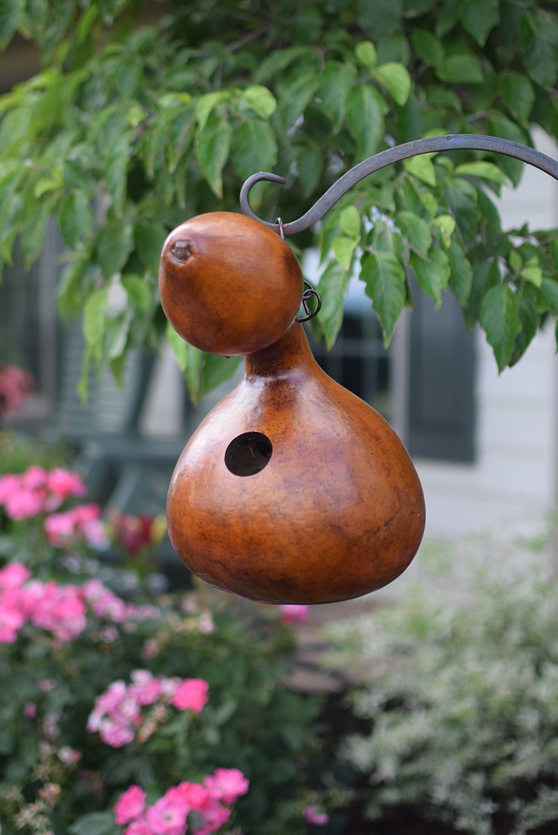 Gourd birdhouse