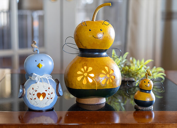Blue Bird and Bumble Bee Gourds at Meadowbrooke Gourds. 