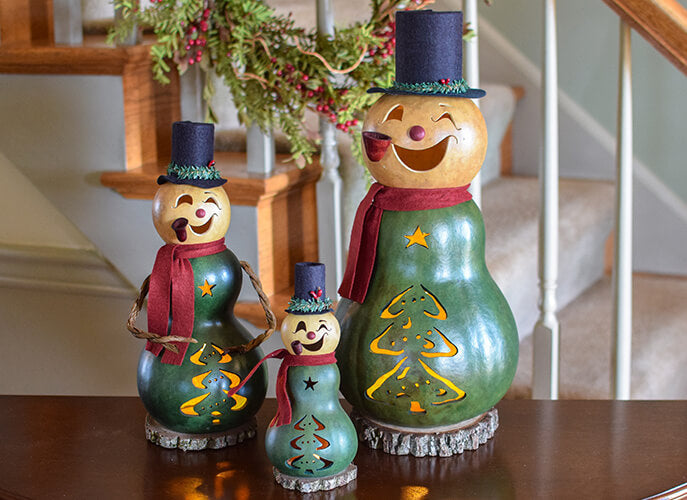 Pinewood Snowman Gourds at Meadowbrooke Gourds. 