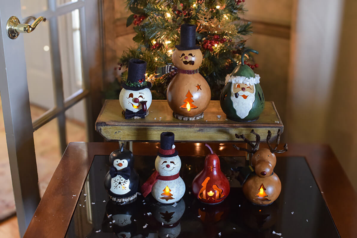 Winter Miniatures at Meadowbrooke Gourds. 