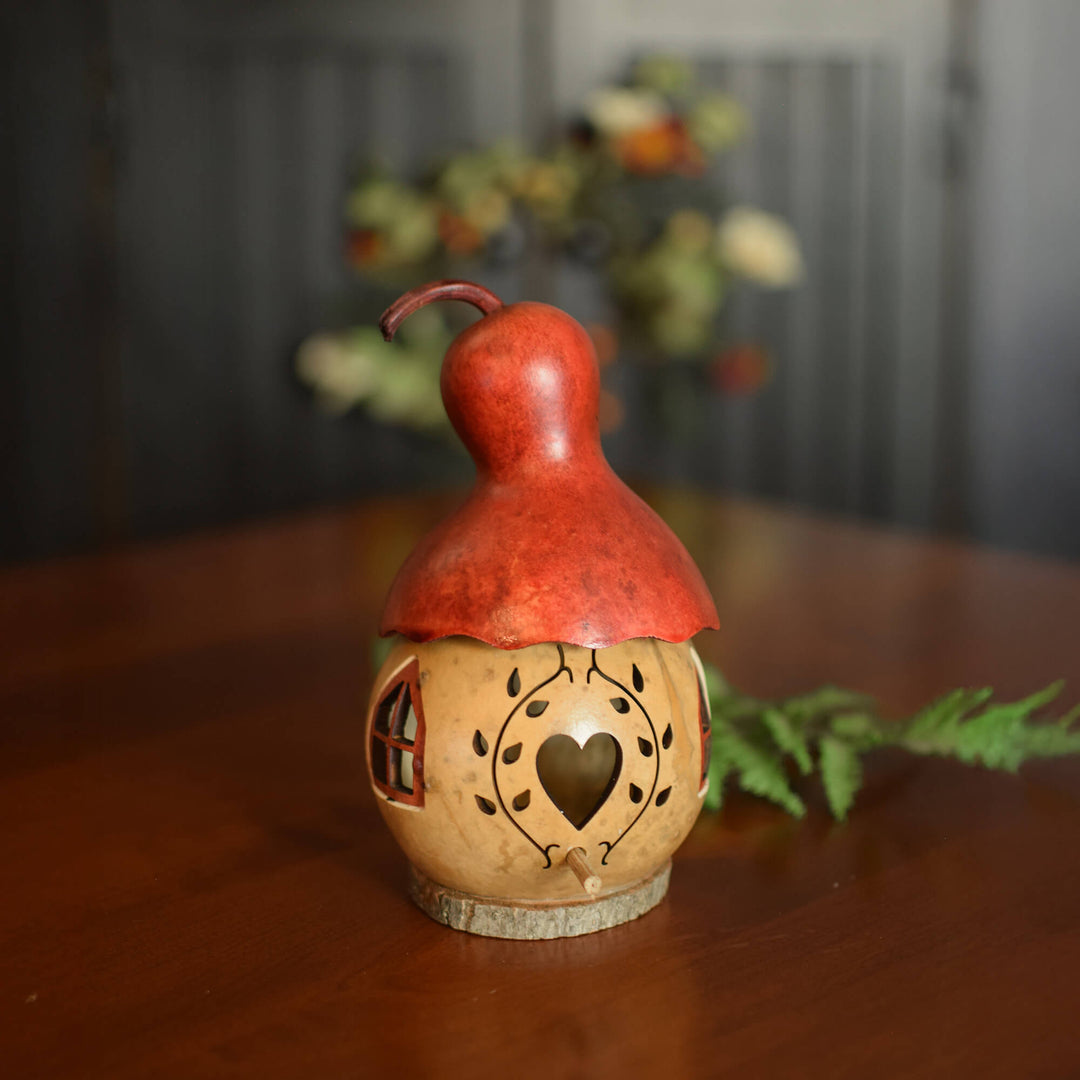Decorative Birdhouse Gourd Cottage at Meadowbrooke Gourds. 