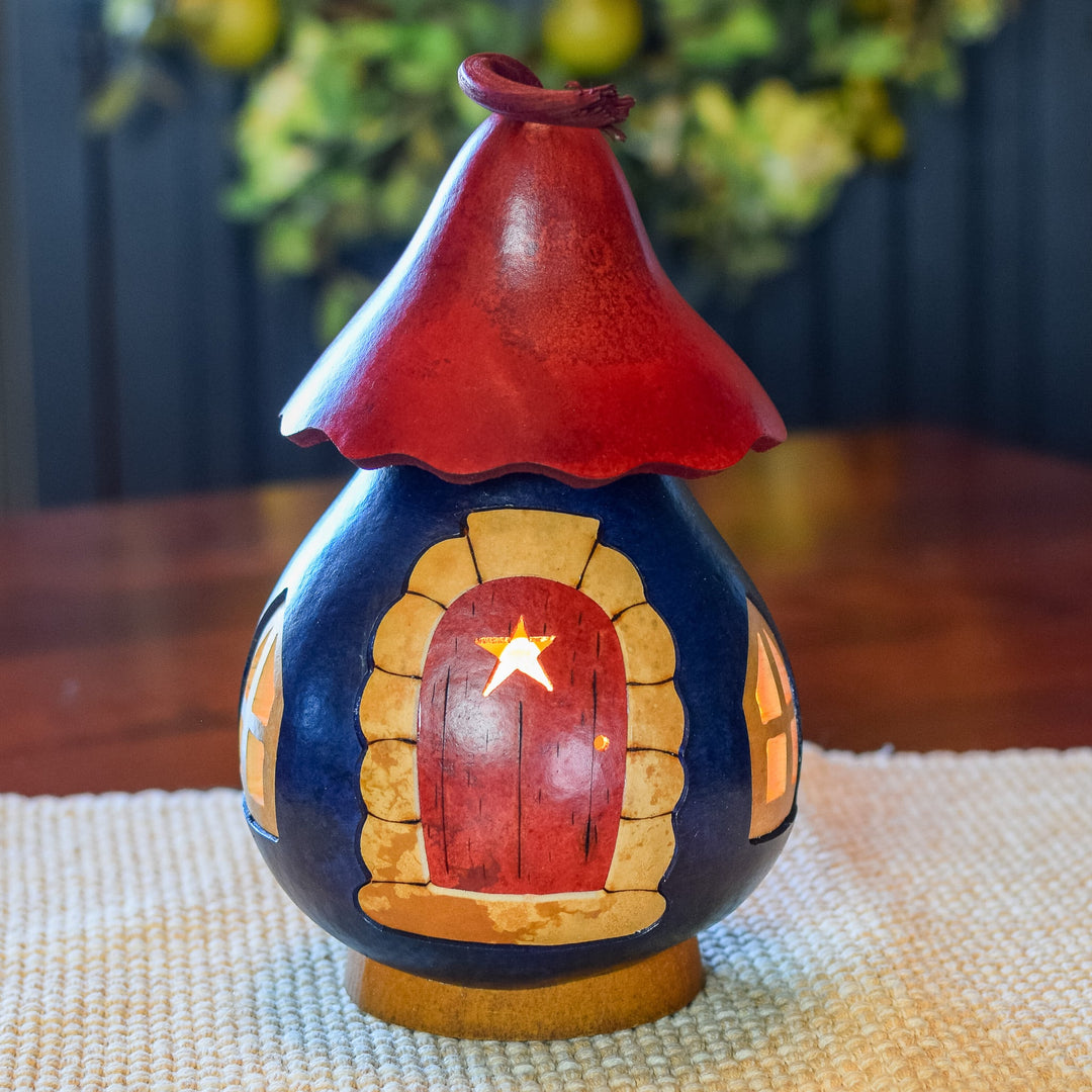 Patriotic cottage gourd at Meadowbrooke Gourds