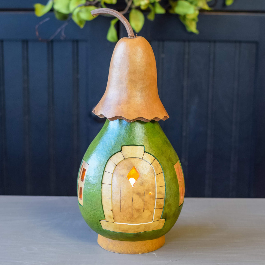 Yorkshire Cottage Gourd at Meadowbrooke Gourds. 