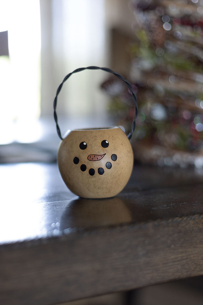Snowman Basket Gourd at Meadowbrooke Gourds. 