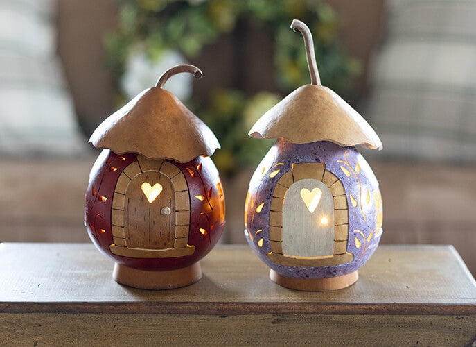 Cottage gourd samples for Spring Create Your Own at Maedowbrooke Gourds. 