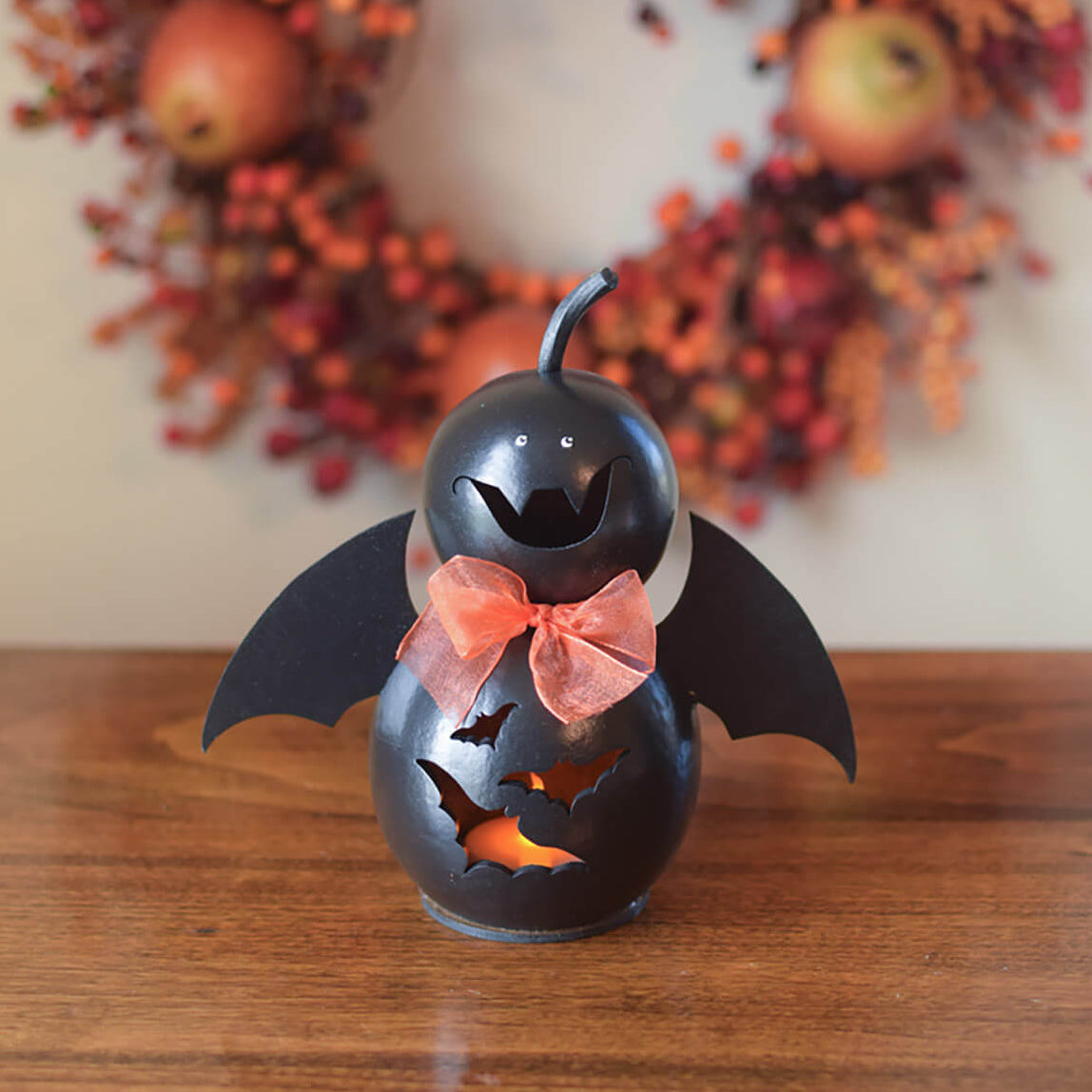 Black bat gourd at Meadowbrooke Gourds