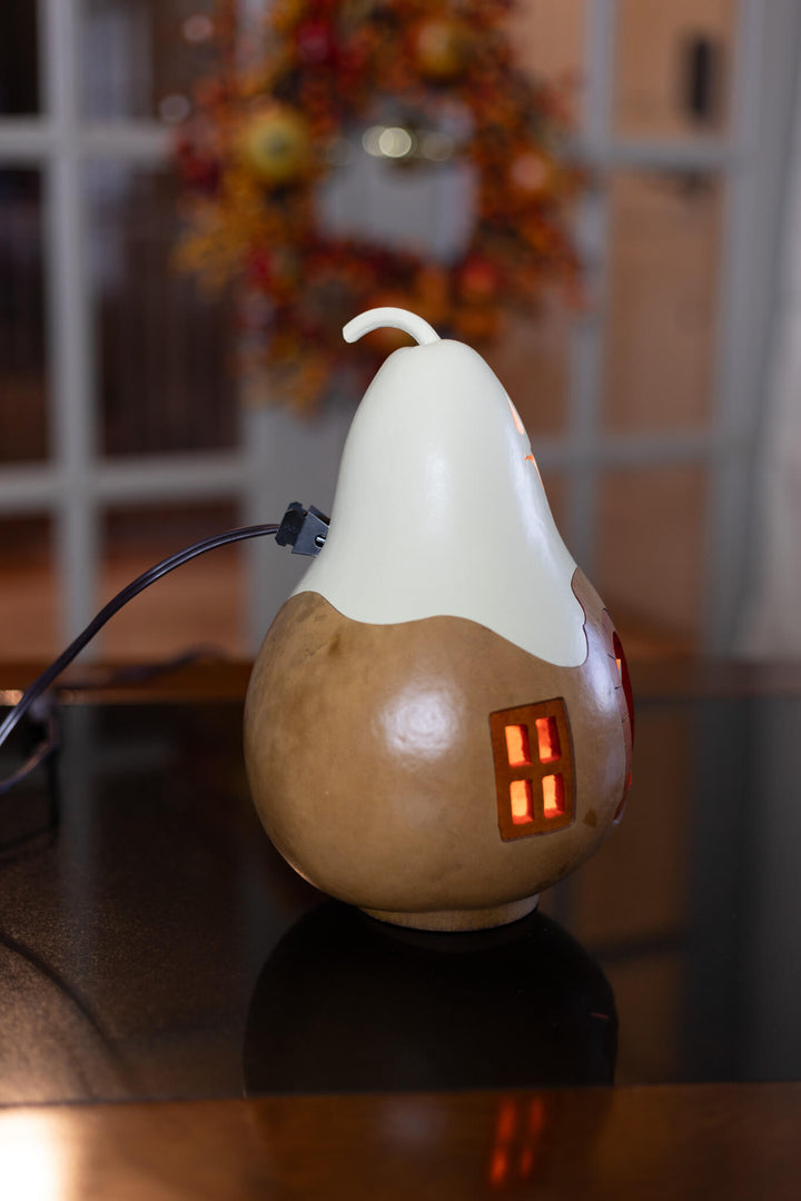 Ghost Cottage Gourd Side View at Meadowbrooke Gourds. 