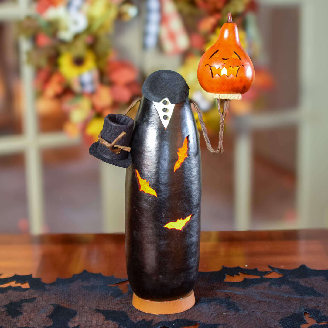 Ichabod Gourd at Meadowbrooke Gourds. 