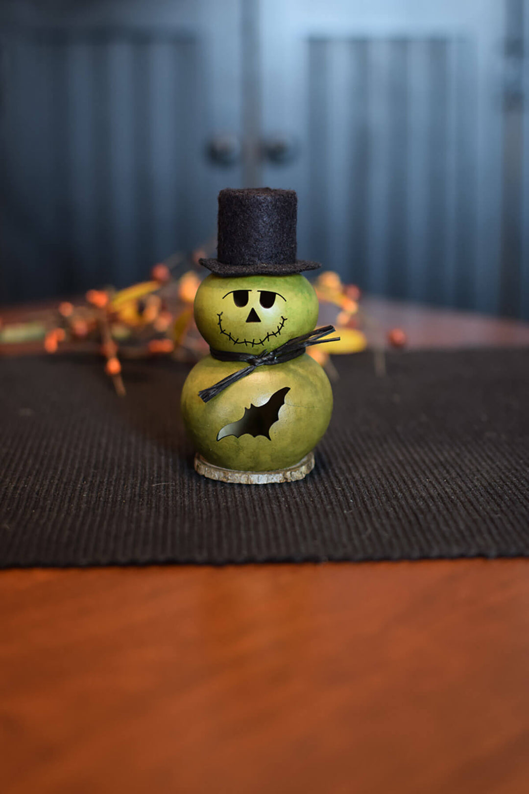 Tiny green Frank gourd at Meadowbrooke Gourds