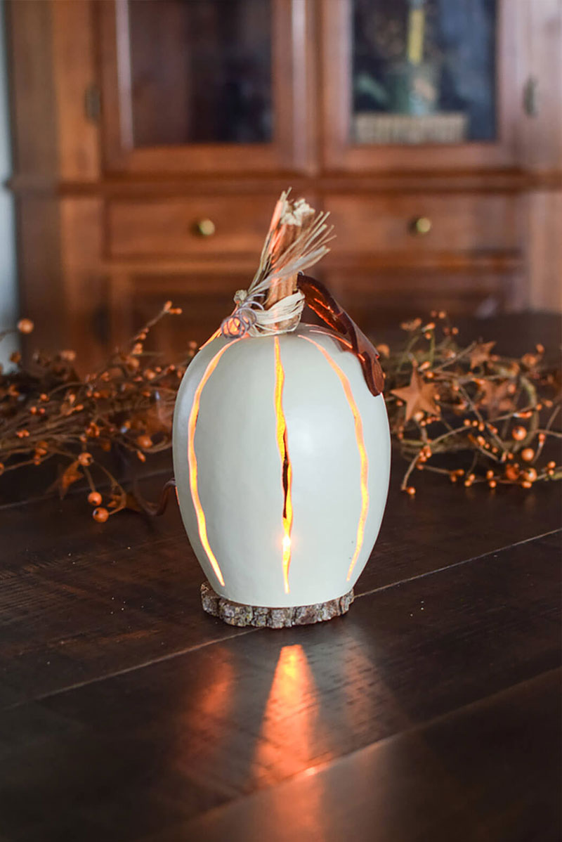 Whit luminary gourd at Meadowbrooke Gourds