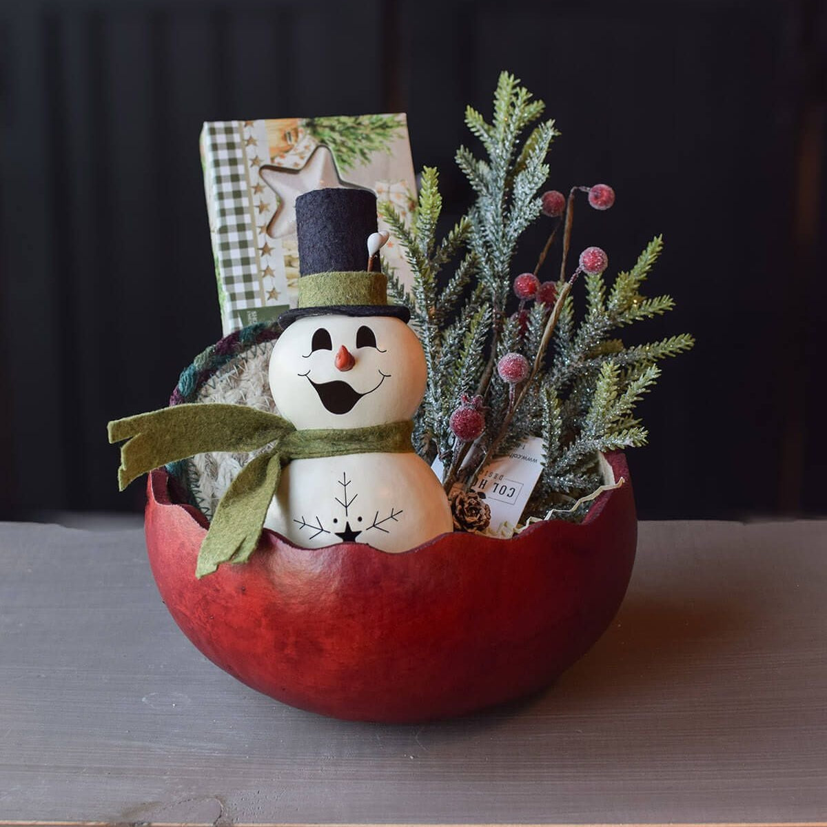 Meadowbrooke Snowman Gourd Gift Basket at Meaadowbrooke Gourds. 