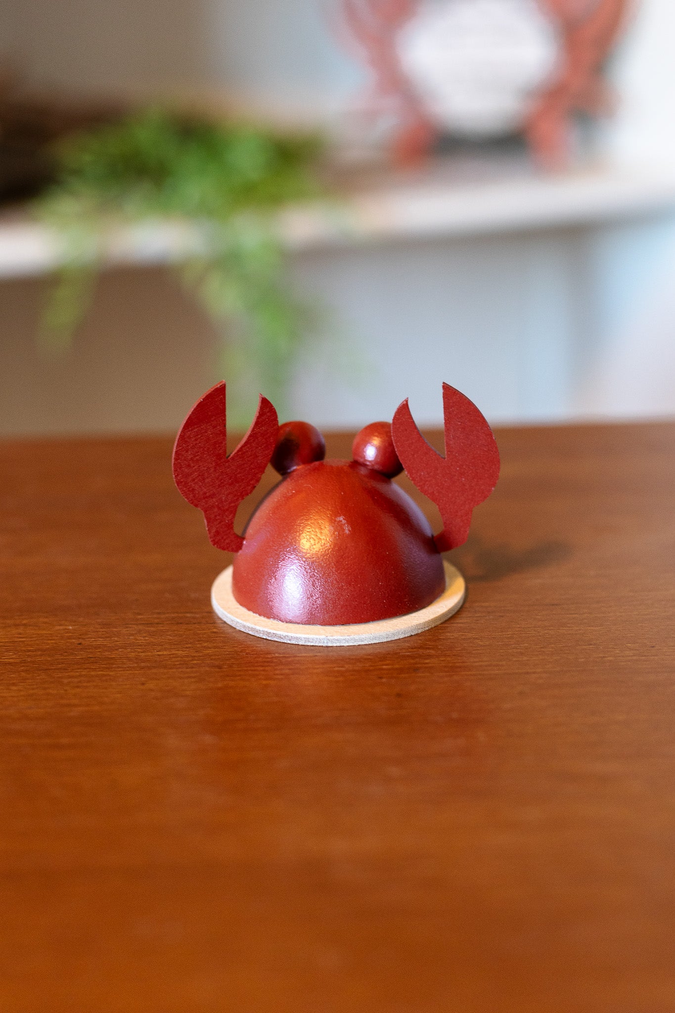 Clifford Crab Coastal Gourd design by Meadowbrooke Gourds back view