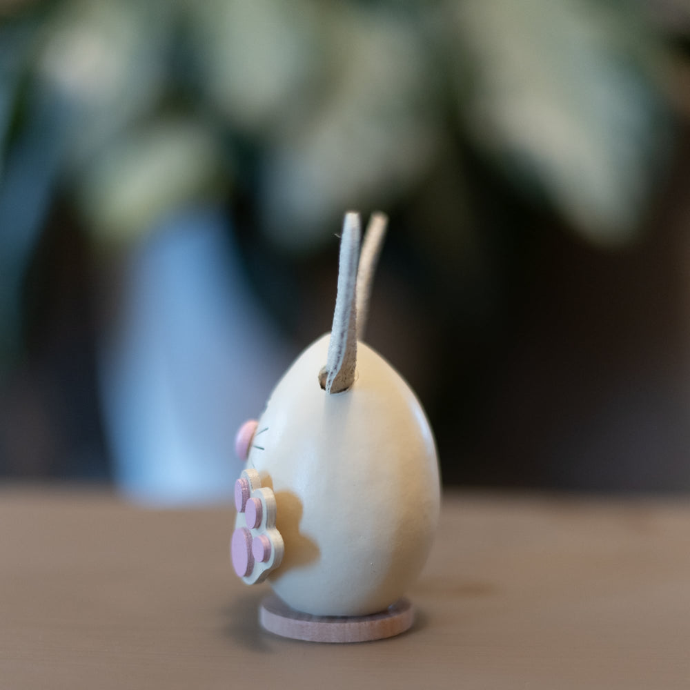 Stella Extra Tiny Gourd Side View at Meadowbrooke Gourds. 