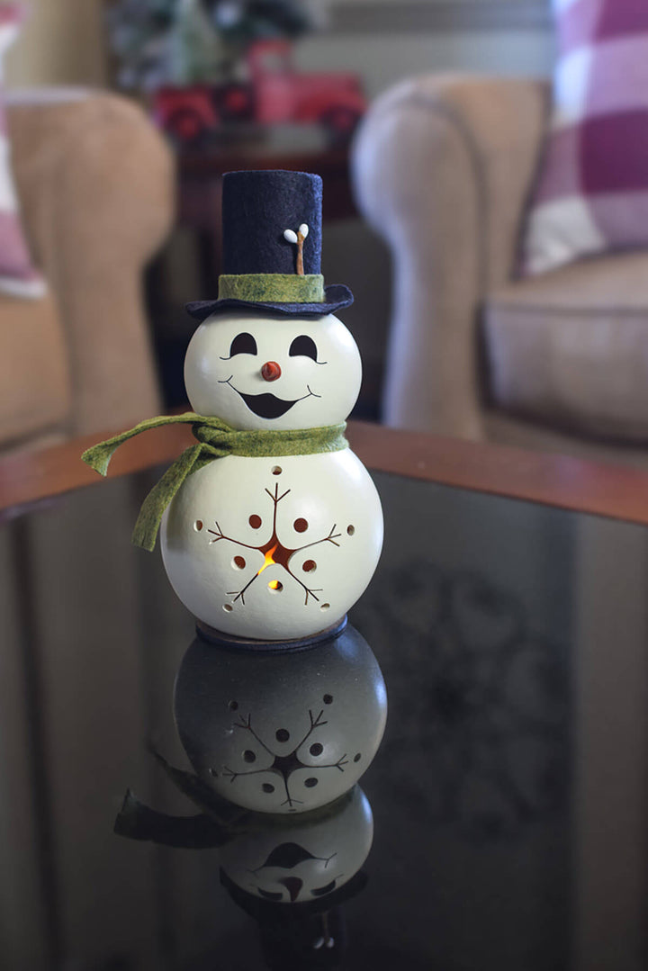 White Meadowbrooke snowman gourd at Meadowbrooke Gourds