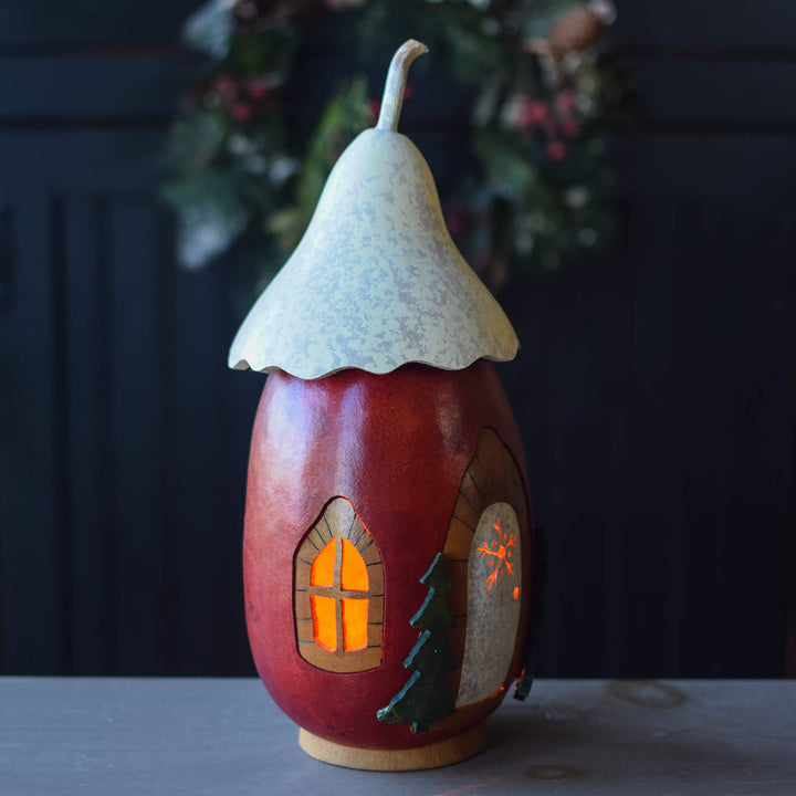 Winchester Cottage Gourd Side View at Meadowbrooke Gourds. 