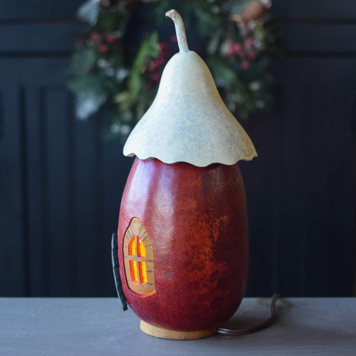 Winchester Cottage Gourd Side View at Meadowbrooke Gourds. 