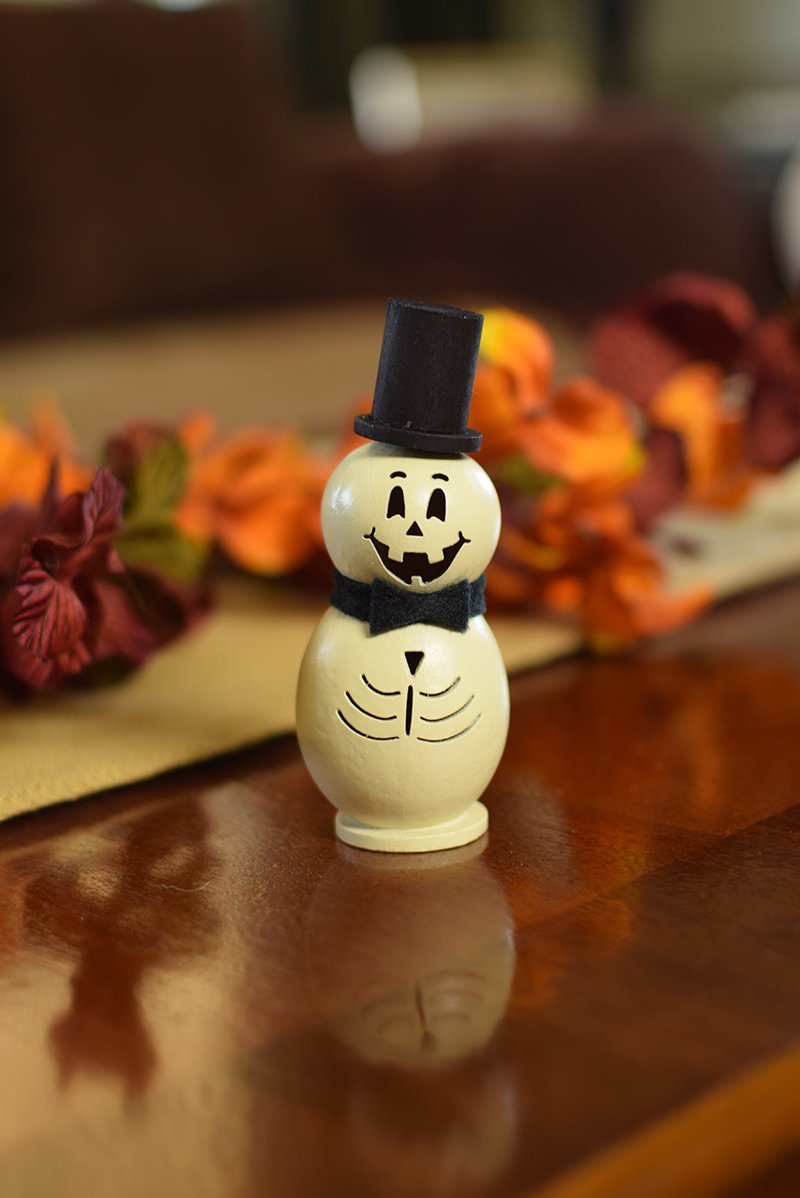 Little Skully Skeleton gourd at Meadowbrooke Gourds