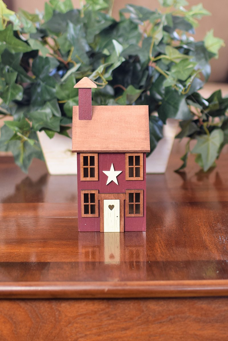 Four window wooden house
