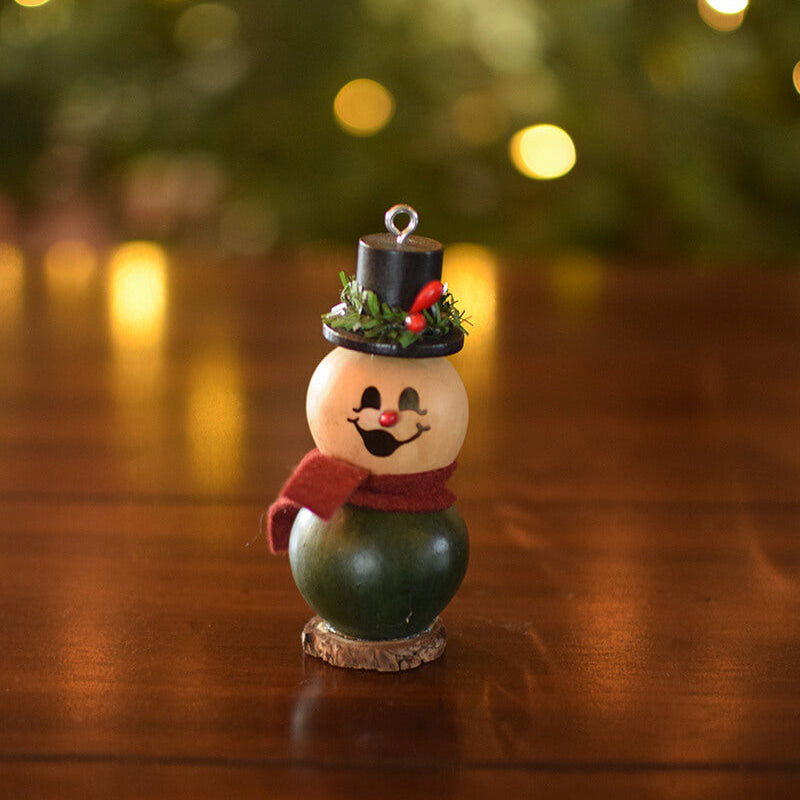 Little Pinewood snowman gourd  at Meadowbrooke Gourds