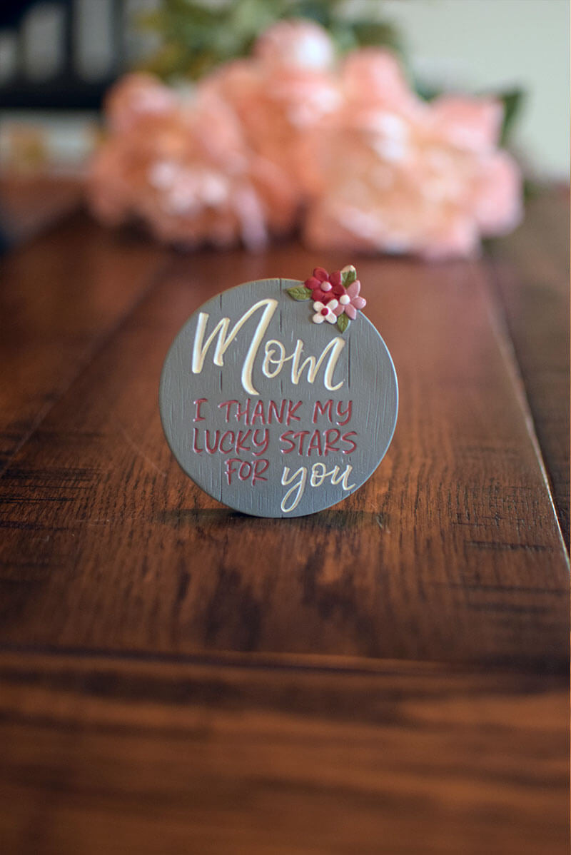 Mom sign
