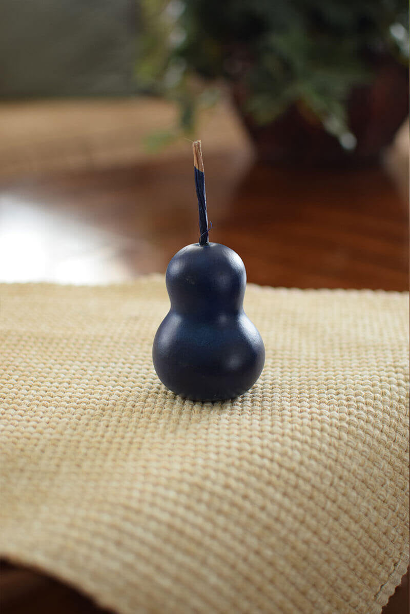 Dyed small gourd