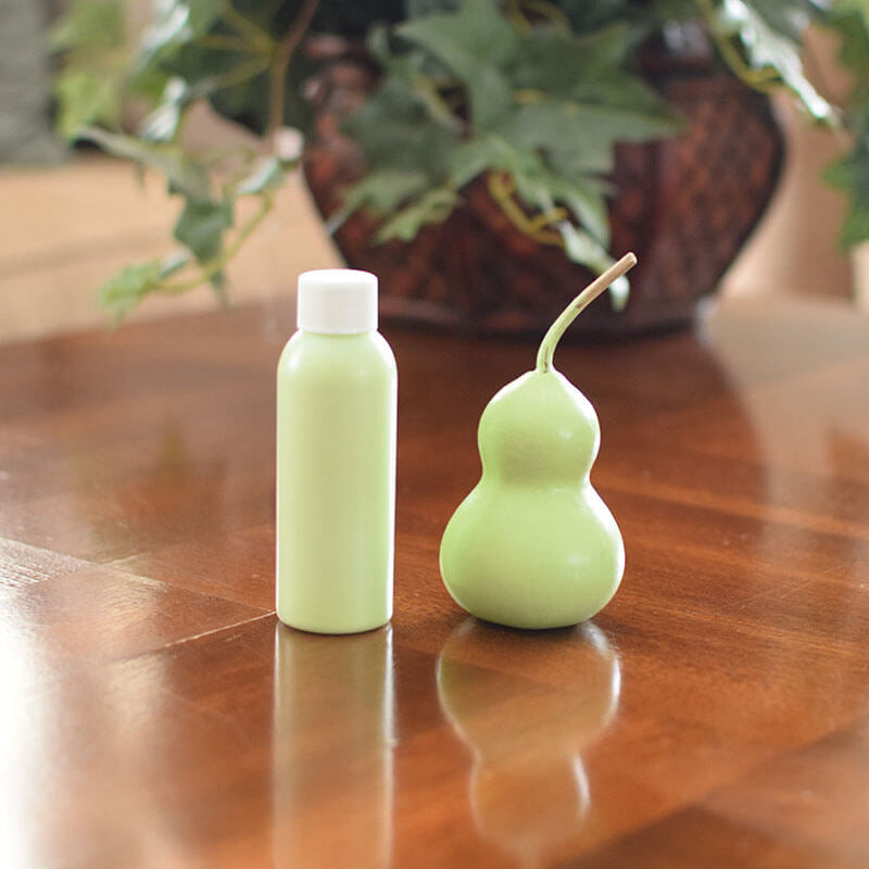 Paint bottle and gourd