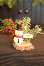 Little Easton gourd snowman scene at Meadowbrooke Gourds
